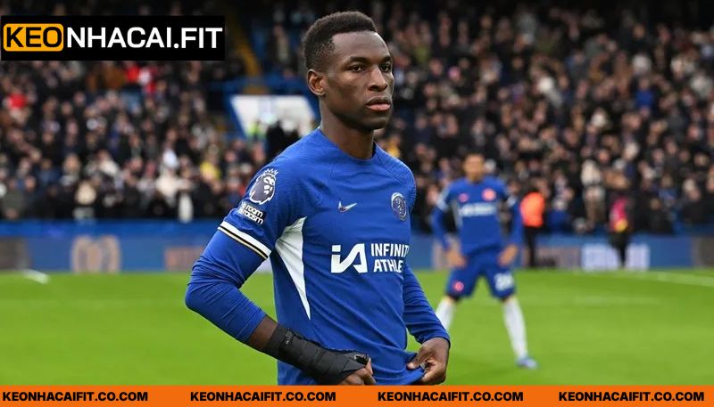 Nguyên nhân Chelsea muốn chuyển nhượng chân sút người Senegal